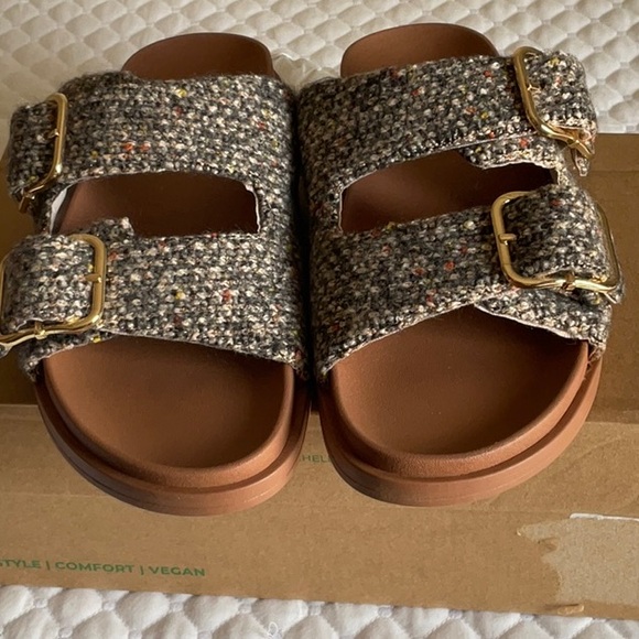 BC FOOTWEAR BY SEYCHELLES - Picture 5 of 7